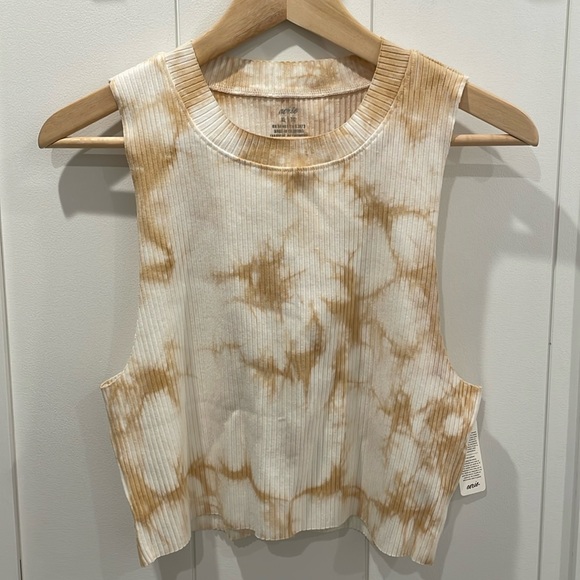 aerie Tops - aerie Tie-Dye Ribbed Crop Tank in White and Tan